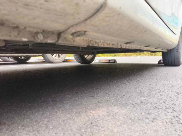 [嘉兴·浙C] 二手荣威荣威3502013款 350C 1.5L 自动迅悦版