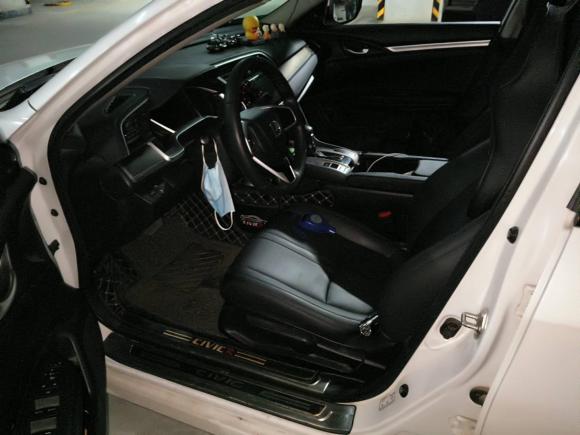 [武汉·鄂A] 二手本田思域2016款 220TURBO CVT豪华版