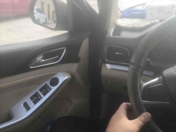 [宁波·皖C] 二手宝骏宝骏7302014款 1.5L 手动标准型 7座