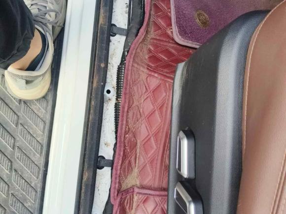 [成都·川W] 二手长城炮2019款 2.0T自动汽油四驱运动版GW4C20B