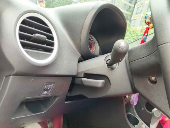 [深圳·粤B] 二手名爵名爵3SW2015款 1.5L AMT精英型