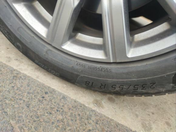 [深圳·粤B] 二手凯迪拉克凯迪拉克XT42018款 28T 两驱领先型