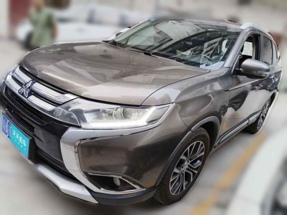 三菱欧蓝德2018款 2.0L 两驱荣耀版 5座「广州二手车」「天天拍车」