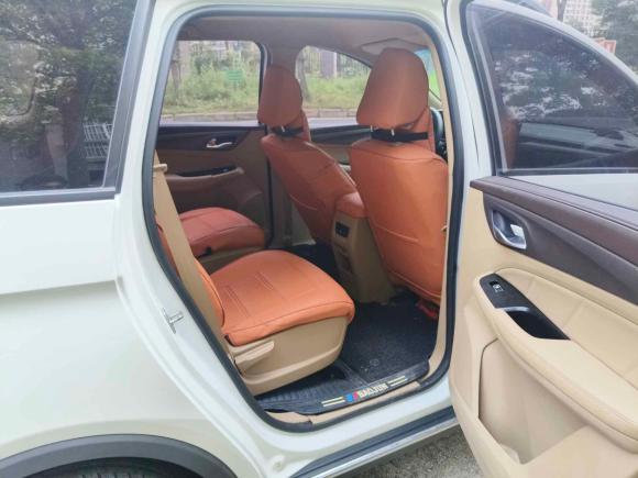 [南昌·赣A] 二手宝骏宝骏7302017款 1.5T 手动时尚型 7座 国V