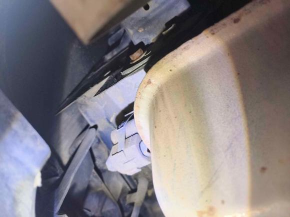 [南昌·赣A] 二手雪铁龙雪铁龙C52014款 2.0L 自动尊悦型