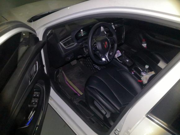 [上海·皖F] 二手荣威荣威i52020款 1.5L 自动4G互联领豪旗舰版