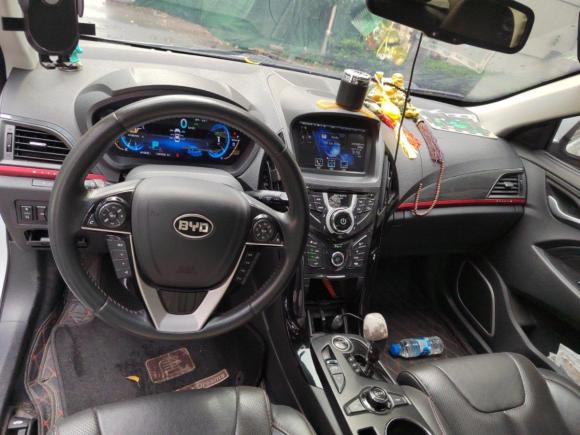 [上海·沪B] 二手比亚迪秦新能源2014款 1.5T 酷黑骑士旗舰型