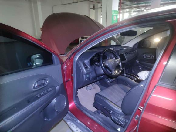 [深圳·粤B] 二手本田缤智2015款 1.8L CVT两驱豪华型