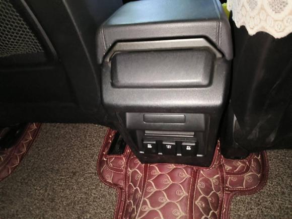 [武汉·鄂A] 二手路虎发现神行2018款 240PS HSE版