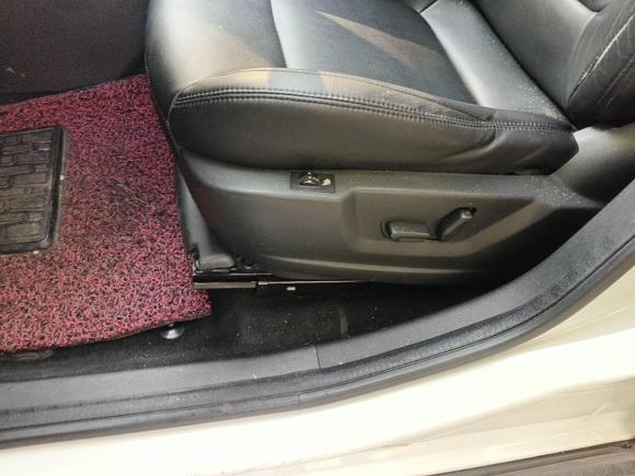 [上海·沪C] 二手标致标致30082013款 1.6THP 自动至尚版