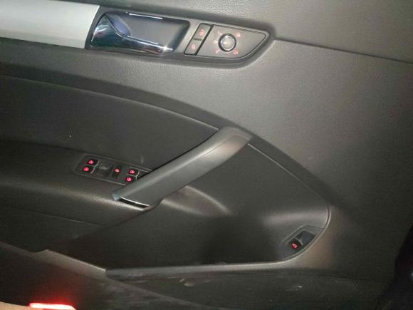 [无锡·苏B] 二手大众帕萨特2014款 1.8TSI DSG御尊版