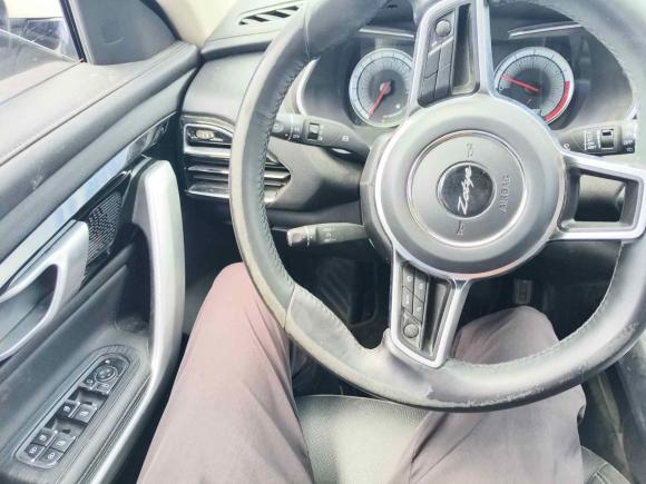 [苏州·苏E] 二手众泰众泰T5002018款 1.5T 自动尊享型