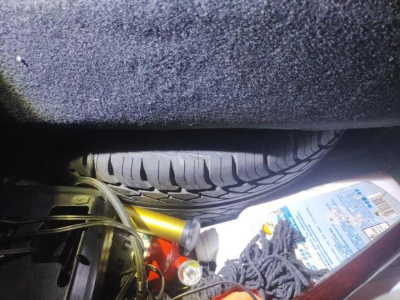 [上海·苏M] 二手雪铁龙世嘉2012款 三厢 2.0L 手动品悦型