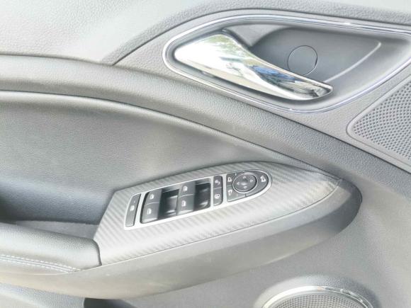 [广州·粤A] 二手比亚迪元新能源2018款 EV360 智联炫酷型