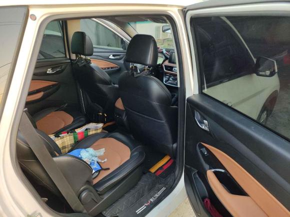 [台州·浙J] 二手五菱汽车五菱宏光S32018款 1.5L 手动豪华型 国V