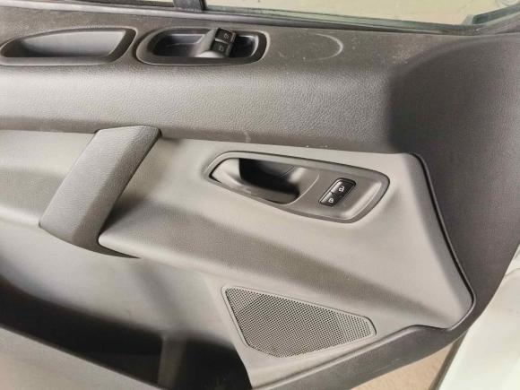 [广州·粤B] 二手福特全顺2017款 2.0T汽油多功能商用车短轴低顶国V