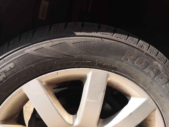 [无锡·苏B] 二手标致标致3072013款 两厢 1.6L 自动舒适版