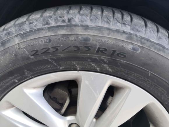 [青岛·鲁B] 二手起亚起亚K42014款 1.8L 自动GLS