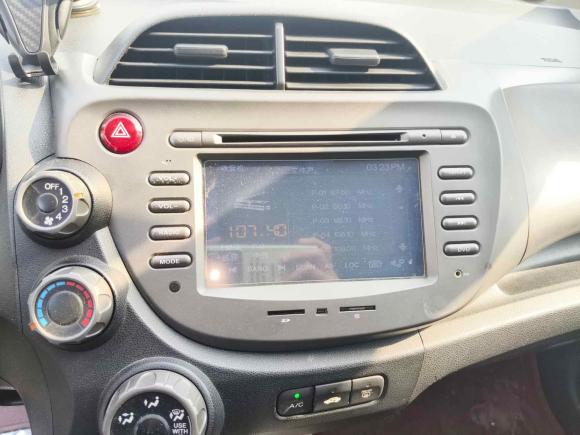 [广州·粤W] 二手本田飞度2011款 1.5L 自动豪华版