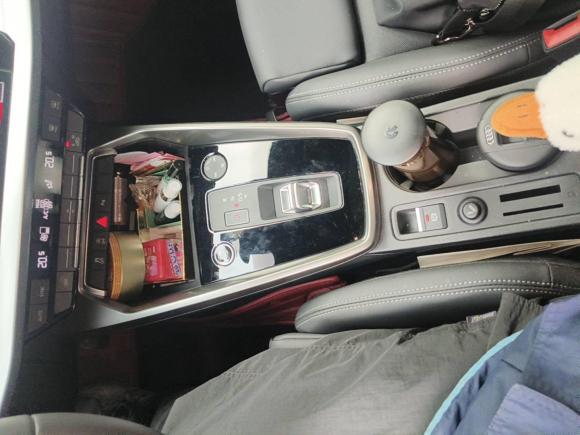 [杭州·浙A] 二手奥迪奥迪A32021款 Sportback 35 TFSI 时尚运动型