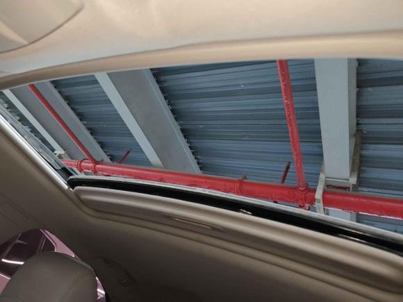 [上海·沪A] 二手荣威荣威e5502016款 尊享版