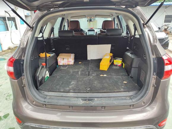 [南通·苏H] 二手江铃驭胜S3502013款 2.4T 自动两驱柴油豪华版7座