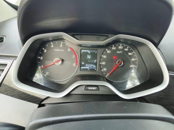 [上海·沪D] 二手宝骏宝骏3102017款 1.5L 自动时尚型