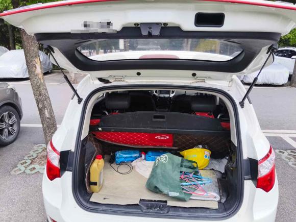 [上海·贵C] 二手长安长安CS352016款 1.6L 手动豪华型 国V