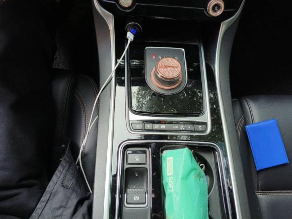 [南通·苏F] 二手捷豹捷豹XEL2018款 2.0T 200PS 尊享版