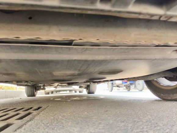 [深圳·粤S] 二手比亚迪比亚迪M62013款 2.4L 自动尊贵型