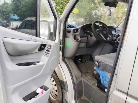 [宁波·浙B] 二手福田图雅诺2022款 2.8T手动通途多功能加长轴中顶后单胎5/6/7/9座F2.8NS6B177L