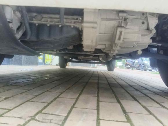 [合肥·皖A] 二手上汽大通MAXUS新途V802023款 2.0T 手动经典傲运通长轴中顶6/7/8/9座