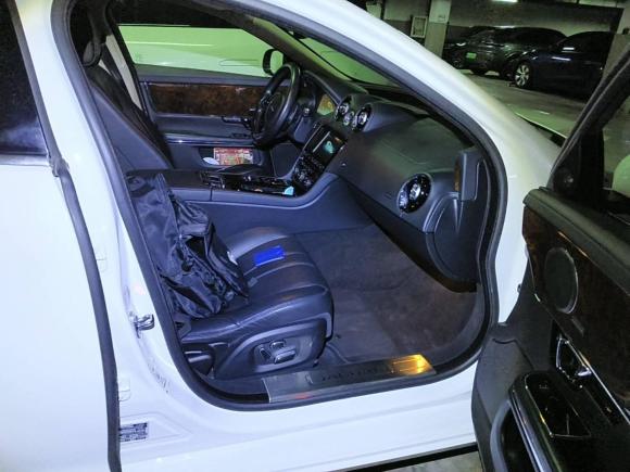 [上海·沪D] 二手捷豹捷豹XJ2015款  XJL 3.0 SC 两驱全景商务版