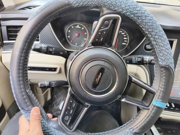 [上海·陕G] 二手众泰众泰T7002017款 1.8T 双离合尊享型