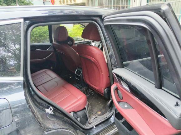 [上海·苏F] 二手宝马宝马X32022款 改款 xDrive25i M运动套装