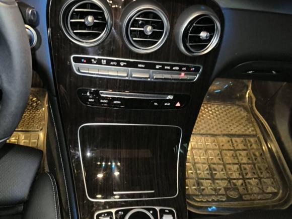 [上海·沪B] 二手奔驰奔驰GLC2017款 GLC 260 4MATIC 豪华型