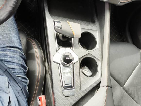 [成都·川A] 二手长安长安UNI-V2022款 1.5T 智慧领航型