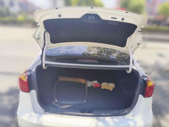 [上海·鲁Q] 二手起亚起亚K32013款 1.6L 自动GL