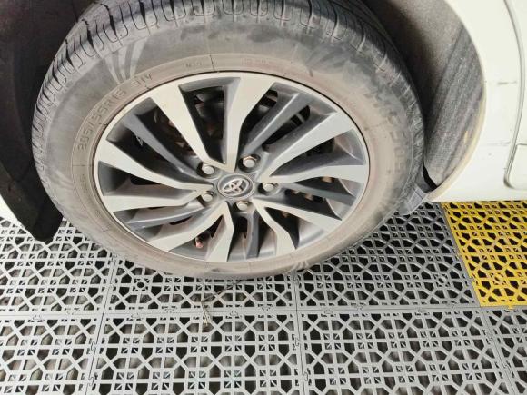 [佛山·粤E] 二手丰田卡罗拉2017款 改款双擎 1.8L E-CVT精英版