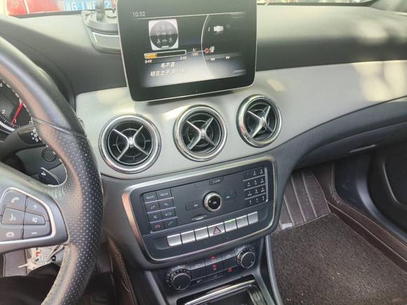 [义乌·浙G] 二手奔驰奔驰CLA2017款 改款 CLA 200 时尚型