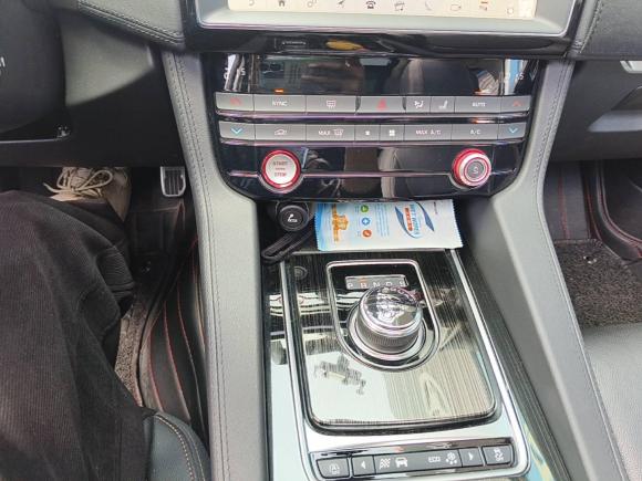 [上海·沪E] 二手捷豹捷豹F-PACE2019款 2.0T 两驱都市尊享版