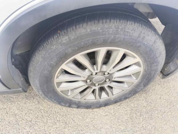 [青岛·鲁B] 二手哈弗哈弗H62017款 红标 运动版 1.5T 自动两驱豪华型