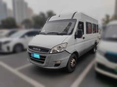 [杭州·浙A] 依维柯依维柯褒迪2017款 2.5T尊享A37客车中顶6-7座47Z5