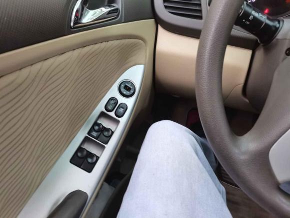 [上海·沪C] 二手现代瑞纳2010款 三厢 1.4L 手动豪华型GLS