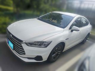 比亚迪秦Pro2020款 超越版 1.5TI 自动尊贵型