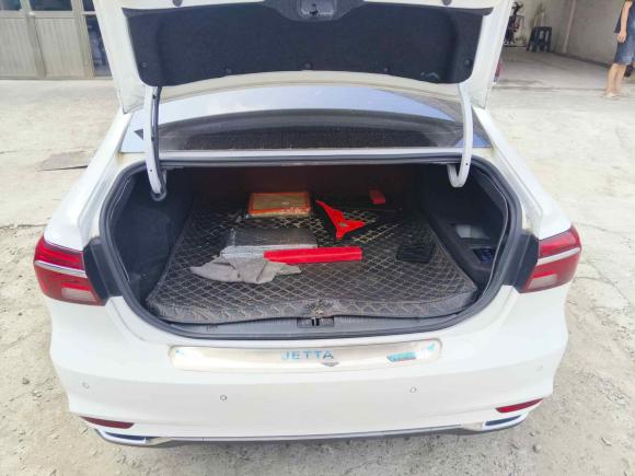 [上海·沪A] 二手荣威荣威i6新能源2017款 45T 混动互联智享版