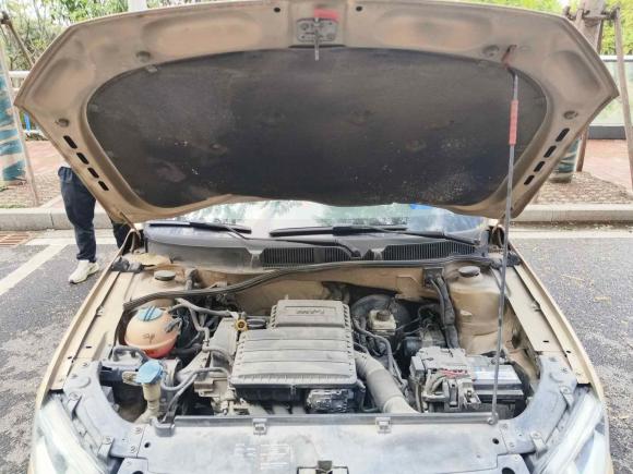 [佛山·粤R] 二手大众朗逸2013款 改款经典 1.6L 自动风尚版