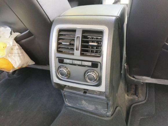 [广州·桂A] 二手大众帕萨特2013款 1.4TSI DSG尊荣版