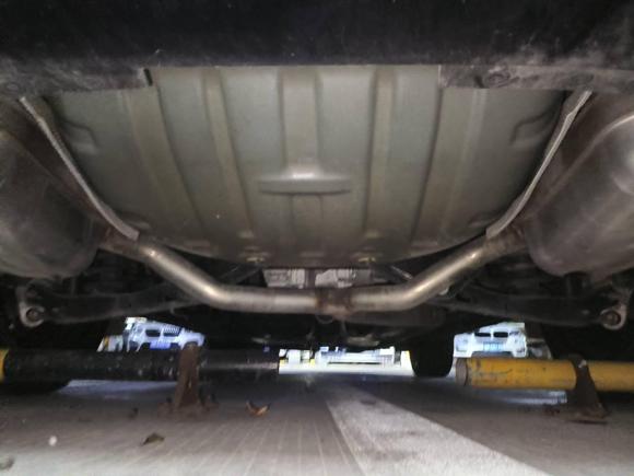 [深圳·粤B] 二手雪佛兰开拓者2022款 轻混 650T RS Twin-Clutch四驱7座 擎版