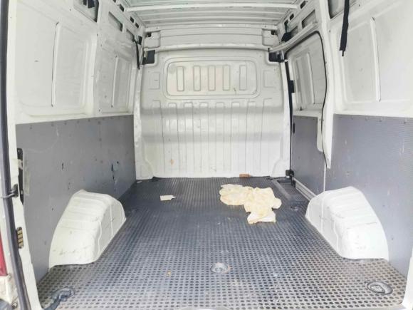 [嘉兴·浙A] 二手上汽大通MAXUS新途V802020款 2.5T AMT经典城配王短轴中顶2/3座